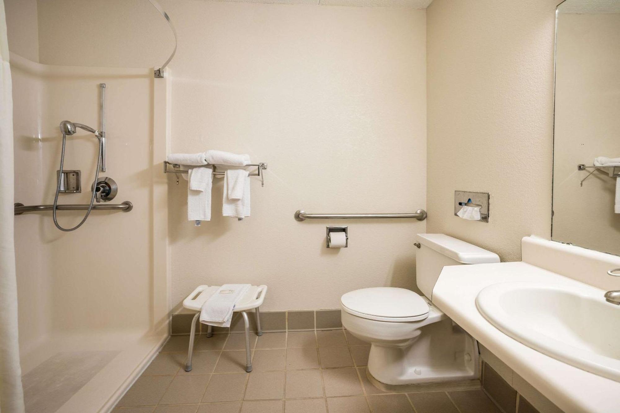 Suburban Studios Syracuse Fairgrounds Extérieur photo